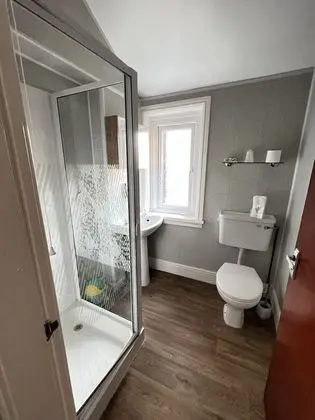 Standard Tek Büyük Yataklı Oda (Small)