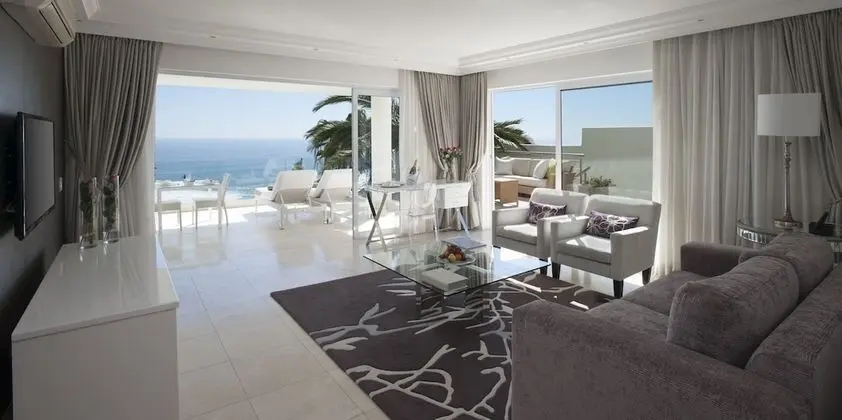 Premium Çatı Katı Süiti (Penthouse)