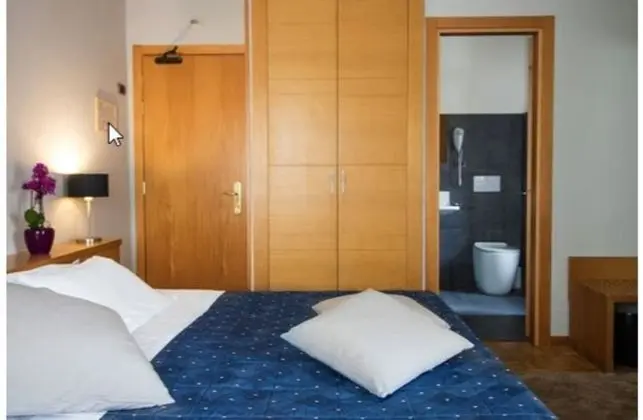 Standard Tek Büyük veya İki Ayrı Yataklı Oda