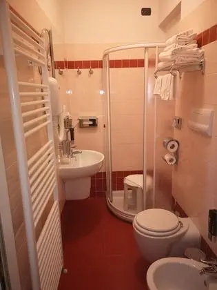 Tek Büyük Yataklı Oda, Balkon