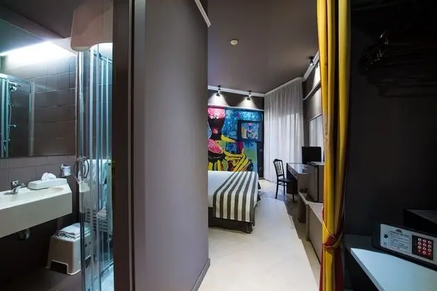 Superior Tek Büyük veya İki Ayrı Yataklı Oda, Kısmi Deniz Manzaralı