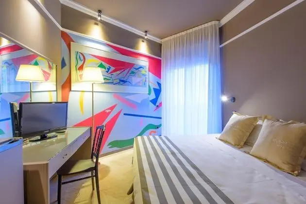 Superior Tek Büyük veya İki Ayrı Yataklı Oda, Kısmi Deniz Manzaralı