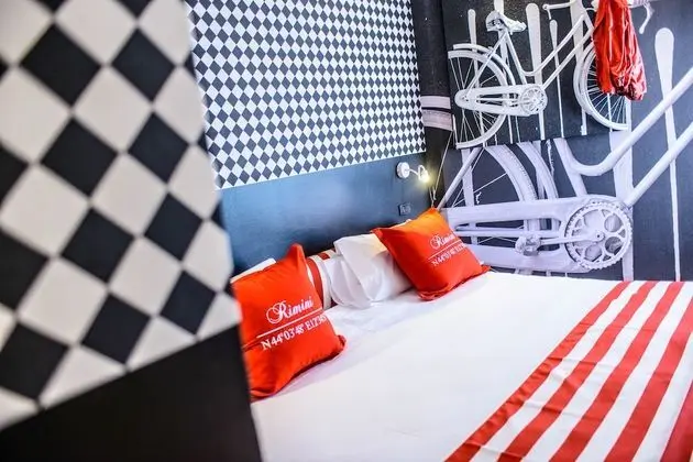 Superior Tek Büyük veya İki Ayrı Yataklı Oda, Kısmi Deniz Manzaralı