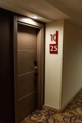 Business Süit, 1 En Büyük (King) Boy Yatak ve Çekyat, Balkon