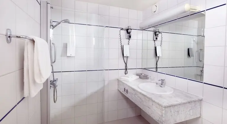 Standard Room, Twin or Double (Includes a light evening meal)