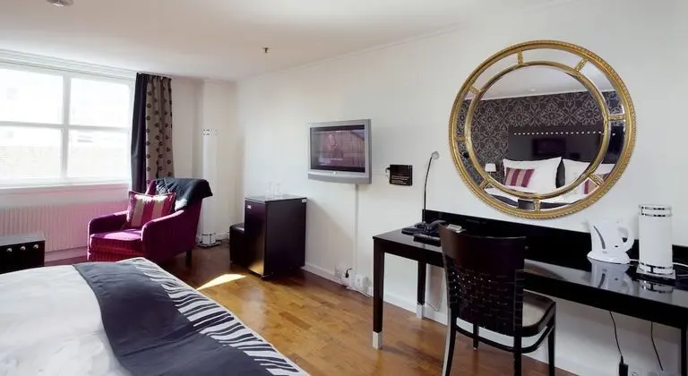 Superior Room, Twin or Double (Includes a light evening meal)