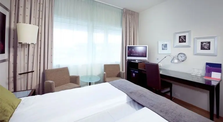 Moderate Room, 1 Double Bed (Includes a light evening meal)