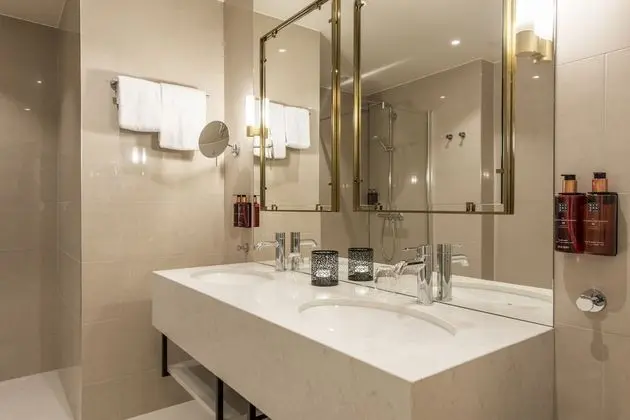 Süit, 1 Çift Kişilik Yatak, Sigara İçilmez