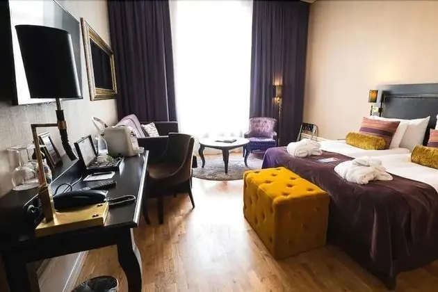 Deluxe Tek Büyük Yataklı Oda, 1 Çift Kişilik Yatak, Sigara İçilmez (Includes evening meal)