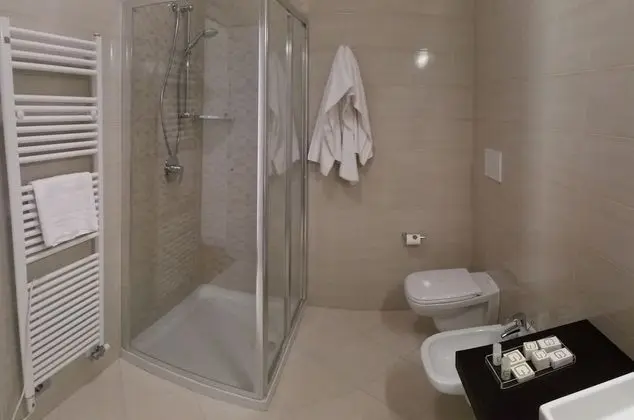 Standard Tek Büyük veya İki Ayrı Yataklı Oda