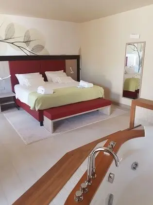 Süit, Sıcak Su Küveti