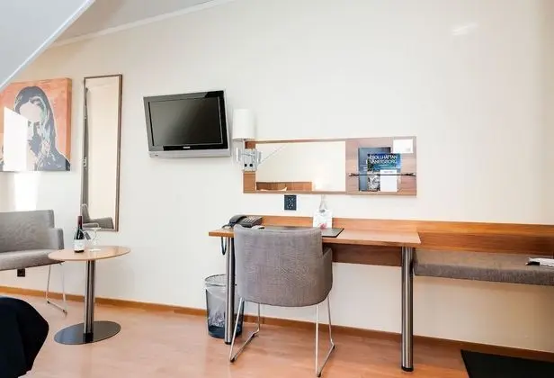 Standard Tek Kişilik Oda (Includes a light evening meal)