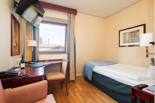 Standard Tek Kişilik Oda (Includes a light evening meal)