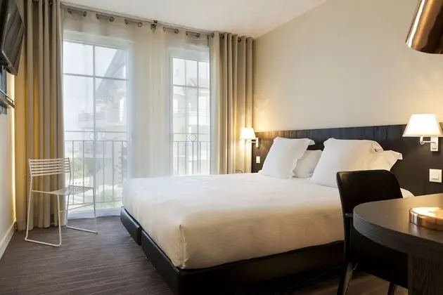 Superior Oda, 1 Büyük (Queen) Boy Yatak, Şehir Manzaralı