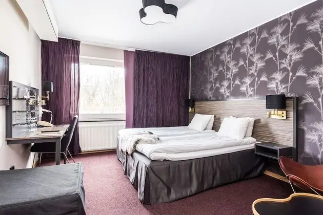 Standard Room, 2 Twin Beds, Includes a light evening meal