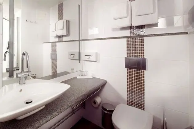 Standard Oda, 1 Büyük (Queen) Boy Yatak (Includes a light evening meal)