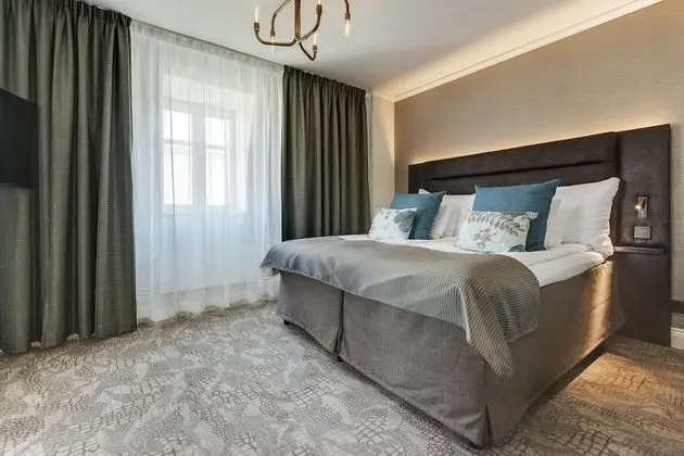 Suite, 1 Double Bed, Non Smoking (Includes a light evening mean)