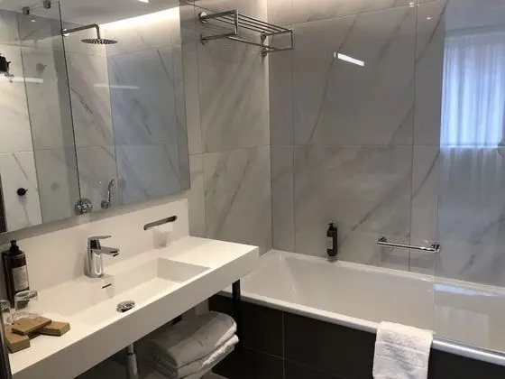 Süit, 1 Çift Kişilik Yatak, Sigara İçilmez