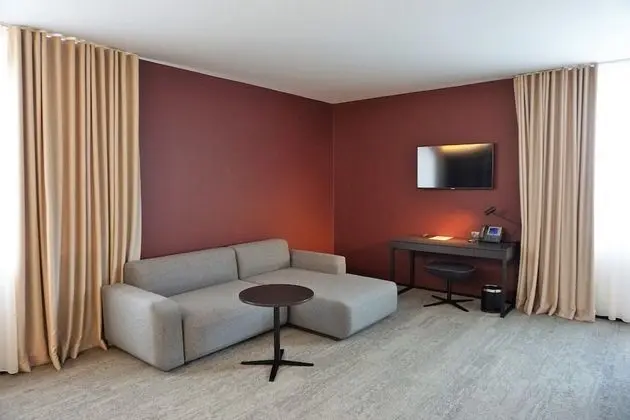 Süit, 1 En Büyük (King) Boy Yatak, Sigara İçilmez