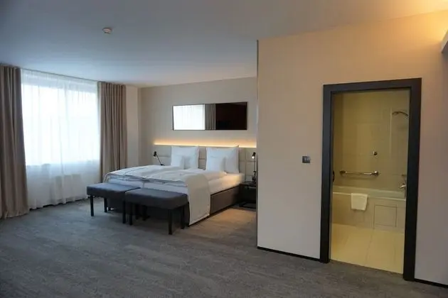 Süit, 1 En Büyük (King) Boy Yatak, Sigara İçilmez