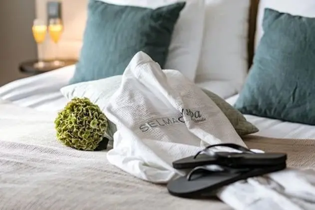 Deluxe Tek Büyük Yataklı Oda, 1 Çift Kişilik Yatak, Sigara İçilmez