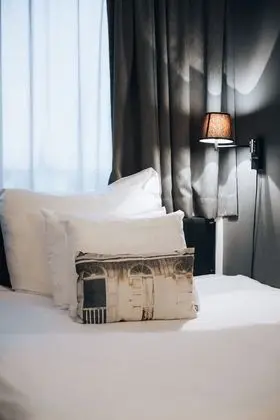 Oda (140 cm bed)