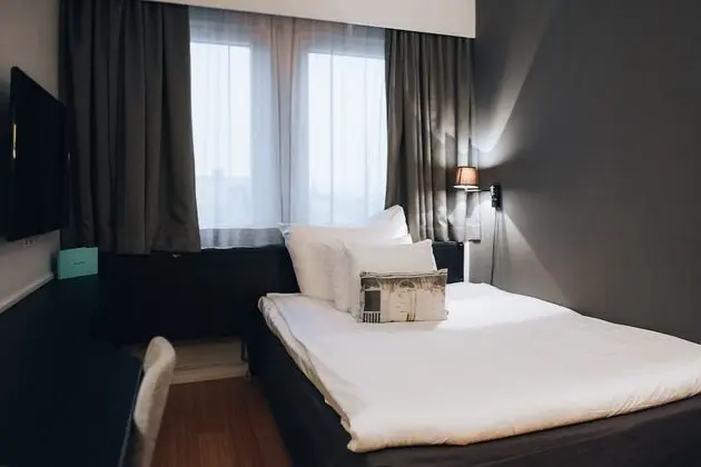 Oda (140 cm bed)