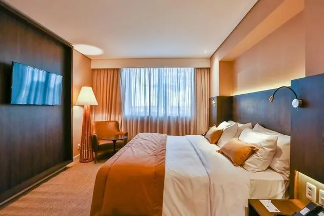 Suit King Size Bed