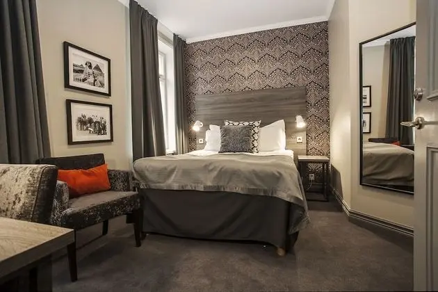 Moderate Single Room