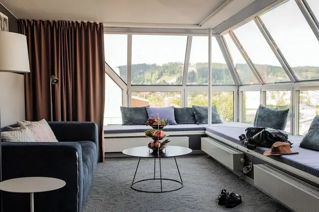 Süit, 1 Çift Kişilik Yatak, Sigara İçilmez