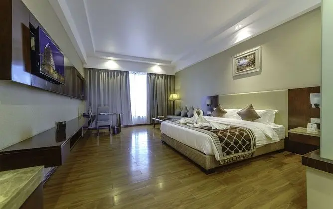 Deluxe Oda, 1 En Büyük (King) Boy Yatak, Sigara İçilmez (Mini Bar)