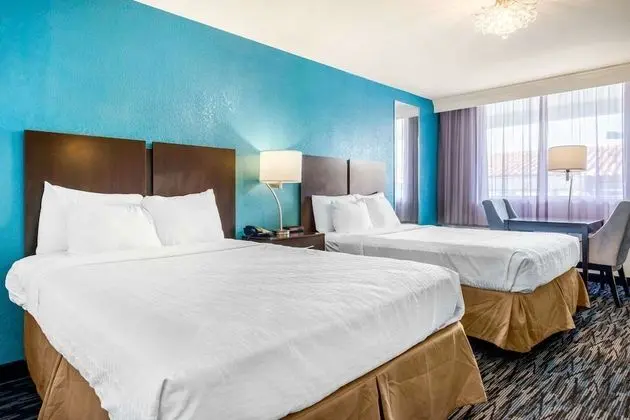 Standard Room, 2 Double Beds, Non Smoking, Pool Side