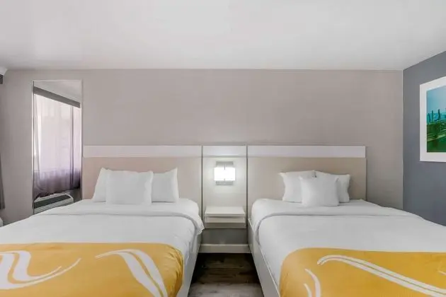 Standard Room, 2 Double Beds, Non Smoking, Pool Side