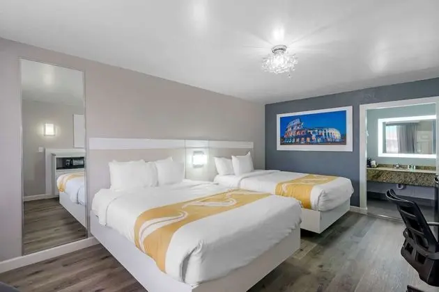 Standard Room, 2 Double Beds, Non Smoking, Pool Side