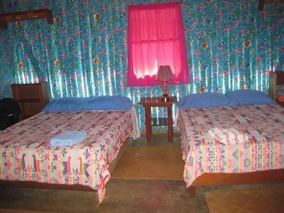 Family Oda, Birden Çok Yatak, Bahçe Manzaralı