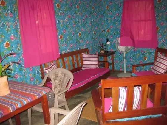 Tek Büyük Yataklı Oda, Birden Çok Yatak, Bahçe Manzaralı
