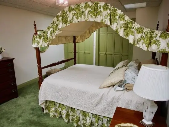 Traditional Süit, 2 Büyük (Queen) Boy Yatak