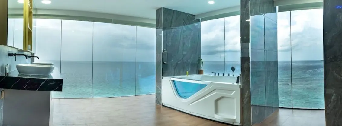 Pent House with Terrace & 360 Degree view of Ocean