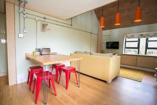 Deluxe Stüdyo (Amazon - Bed on Mezzanine)