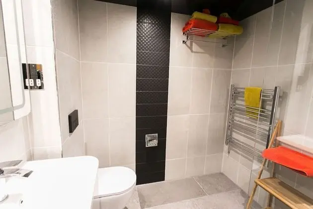 Deluxe Stüdyo (Amazon - Bed on Mezzanine)