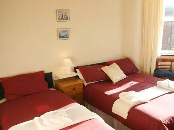 Süit, Banyolu/Duşlu (2 Adults & 1 Child)