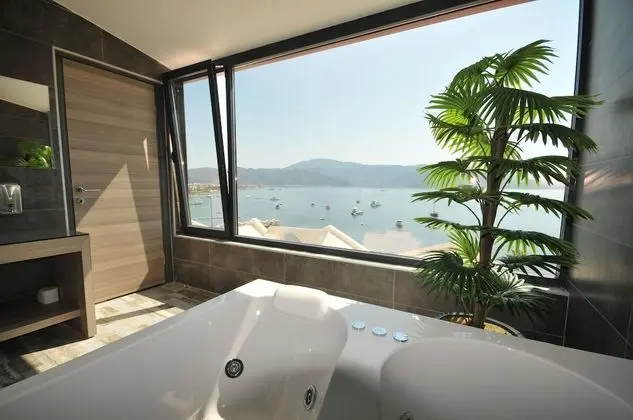 Deluxe Stüdyo, Deniz Manzaralı