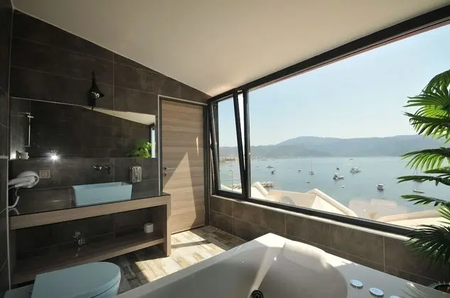 Deluxe Stüdyo, Deniz Manzaralı