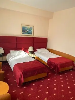 Tek Büyük veya İki Ayrı Yataklı Oda