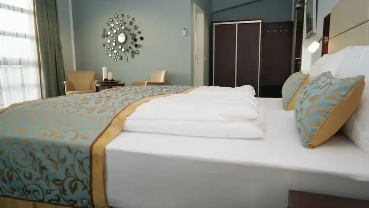 Comfort Tek Büyük Yataklı Oda