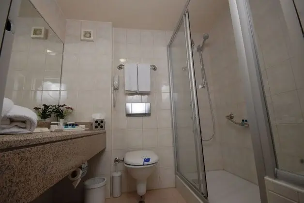 Küçük Cift Kişilik Oda