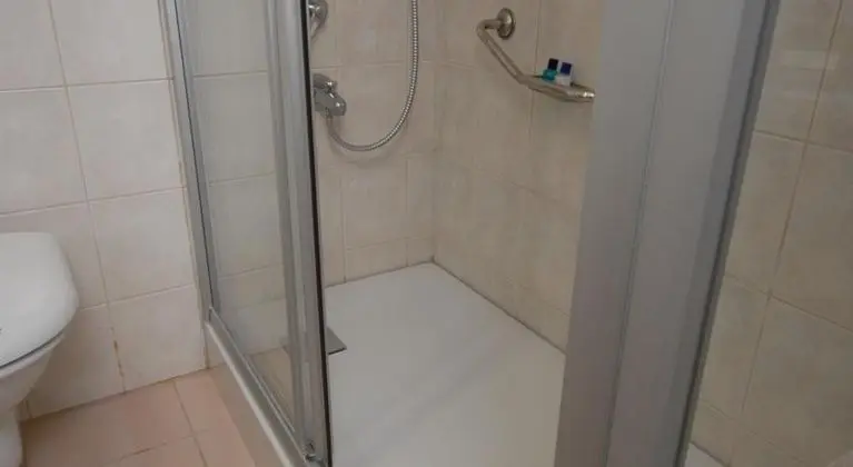 Küçük Tek kişilik Oda