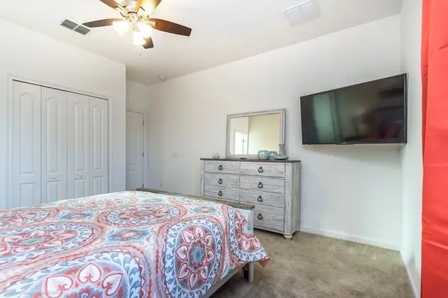 Villa (5244OA Luxury 6 Bedroom 4.Bath  Home )
