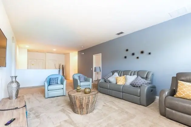 Villa (5244OA Luxury 6 Bedroom 4.Bath  Home )