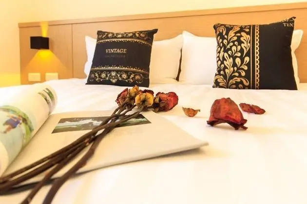 Romantic Tek Büyük Yataklı Oda